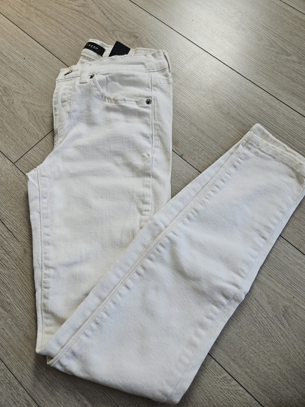 Joe Fresh White Ultra Slim Low Rise Distressed Denim Jeans Size 24 (00)🔥